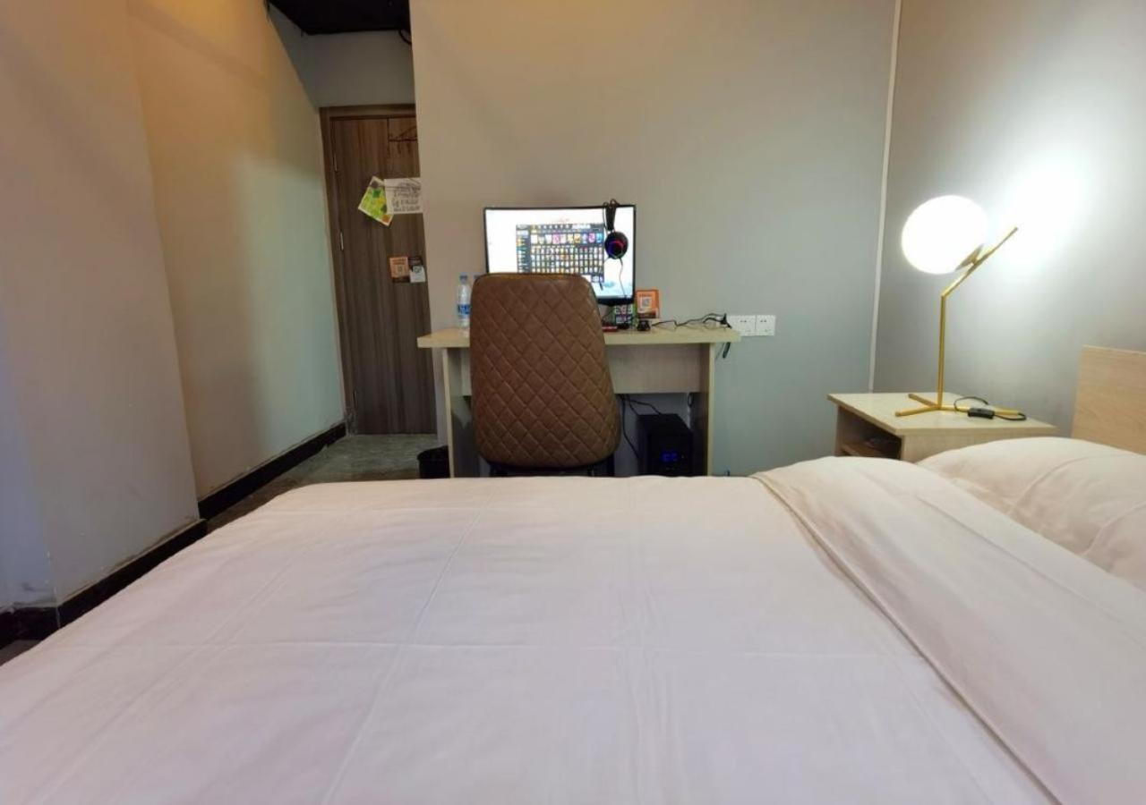 Pu Chun International Hostel -Yugarden & Old Town Шанхай Екстер'єр фото
